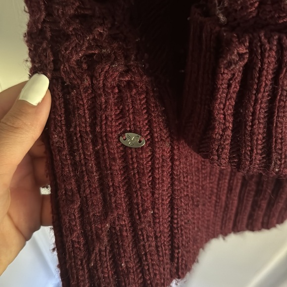 American Eagle Cardigan - Picture 9 of 9